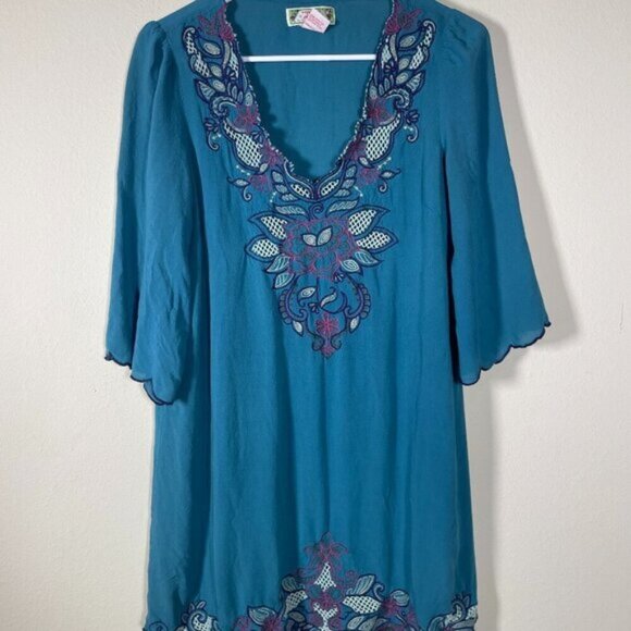 Flying Tomato Tops - Anthropologie Flying Tomato Women's Embroidered Floral Teal Green Top Medium!